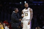波蒂斯：NBA的GOAT是詹姆斯 我是他的铁粉 争论一整天我也选他